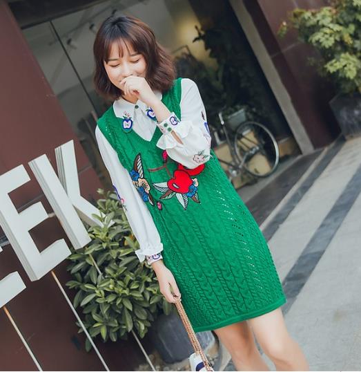 雪纺衫搭配贴花针织无袖裙：打造青春活力（图）