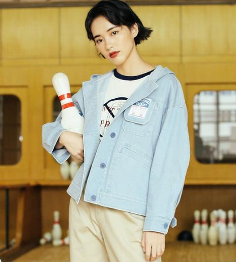 今年流行这5款刺绣圆领上衣：小香风气质十足(图）