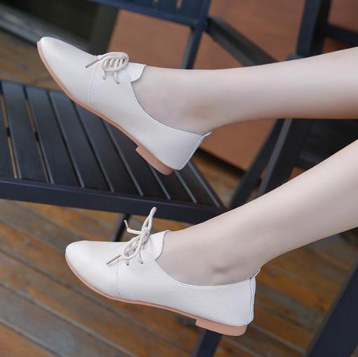 舒适又百搭的尖头小皮鞋：让你美美的过凉秋（图）