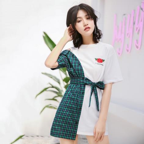 条纹拼接连衣裙2017：女士新款拼接连衣裙推荐