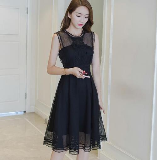 蕾丝连衣裙怎么搭配鞋子:5款连衣裙彰显名媛气质 蕾丝连衣裙怎么搭配鞋子:5款连衣裙彰显名媛气质