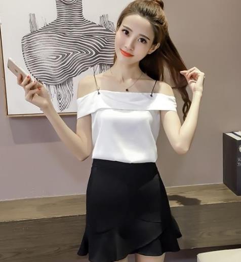 今年很流行的一字领雪纺衫：性感时尚雪纺衫分享