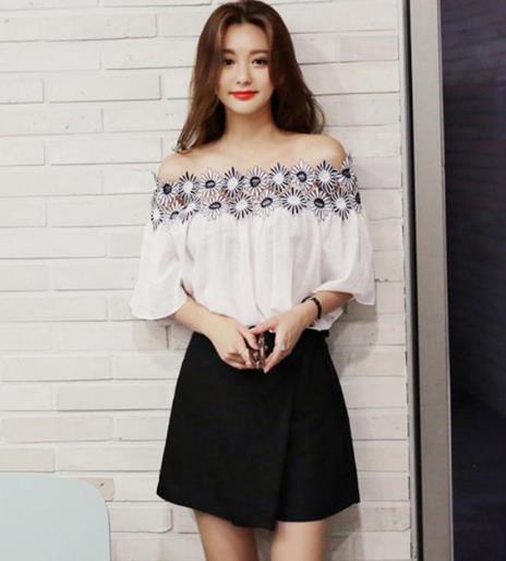 今年很流行的一字领雪纺衫：性感时尚雪纺衫分享