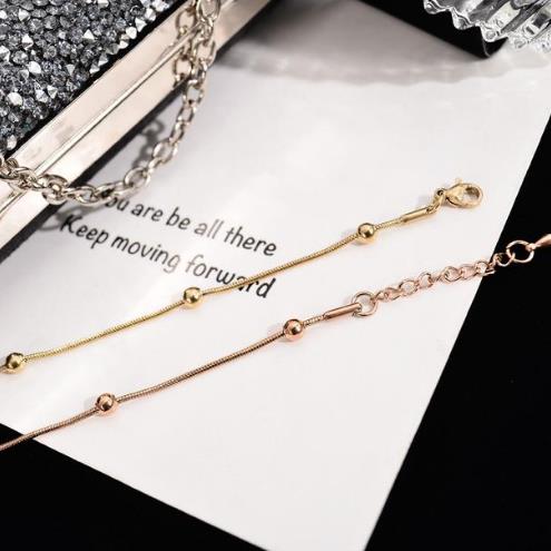 脚链多层叶子铃铛搭配：5款脚链打造民族风韵味