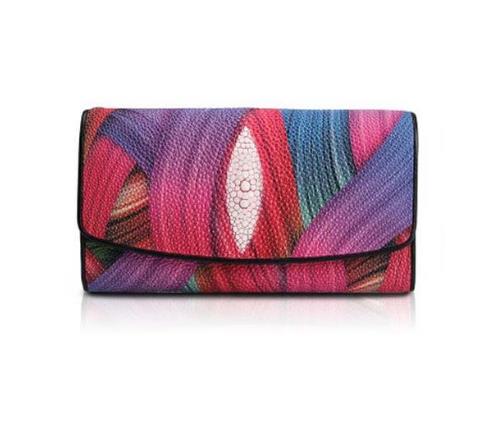 5款经典时尚珍珠鱼皮长款钱包:彰显时尚优雅(图) 5款经典时尚珍珠鱼皮长款钱包:彰显时尚优雅(图)