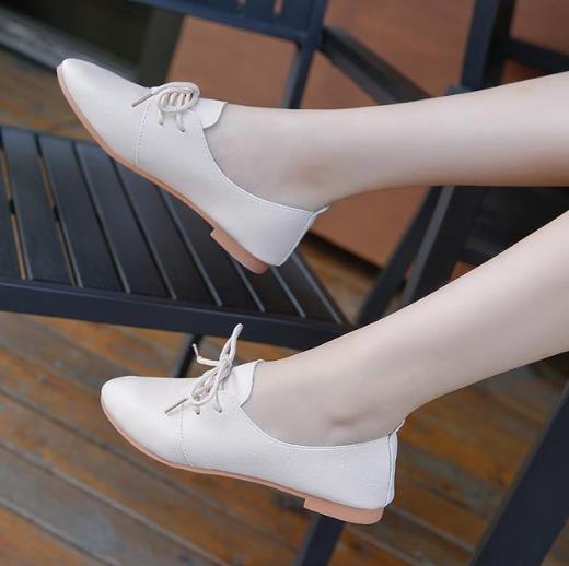 百搭早秋小皮鞋分享:小皮鞋让你美美的过凉秋 百搭早秋小皮鞋分享:小皮鞋让你美美的过凉秋