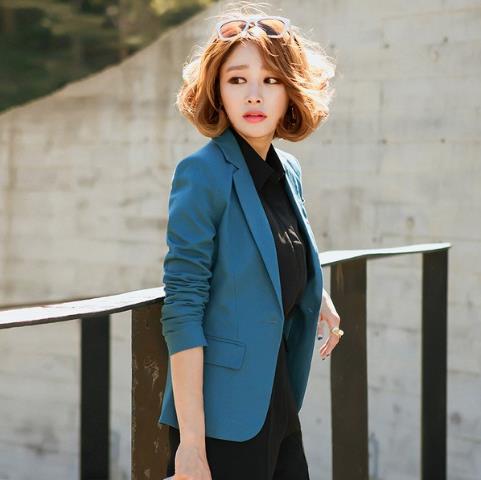 修身通勤收腰西装搭配：打造知性优雅女人味（图）