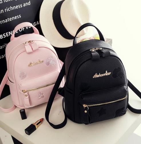 5款撞色可爱迷你双肩包搭配：潮人必备双肩包分享