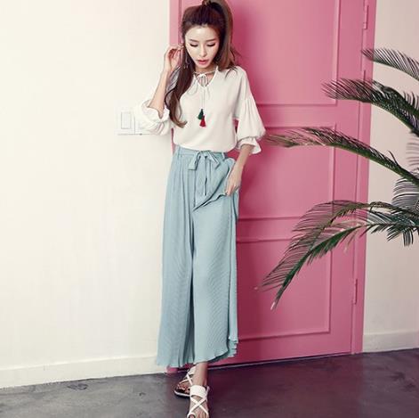 2017流行什么裤子：这6款荷叶边阔腿九分裤才最火