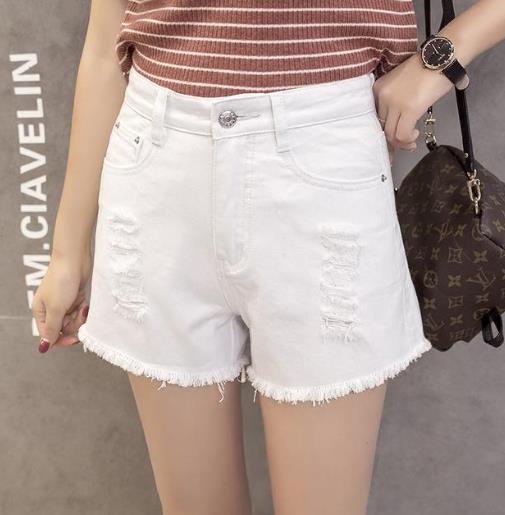 夏新款牛仔短裤女毛边怎么搭配上衣：凸显大长腿
