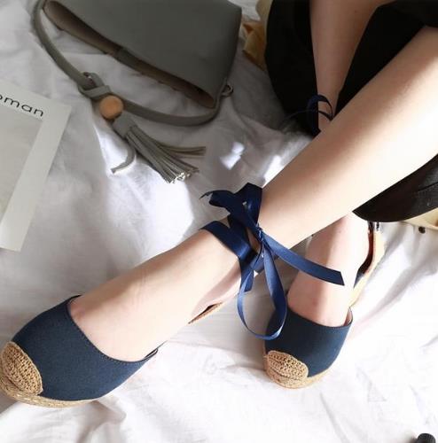 今年流行坡跟凉鞋:好看又显高坡跟凉鞋分享(图) 今年流行坡跟凉鞋:好看又显高坡跟凉鞋分享(图)