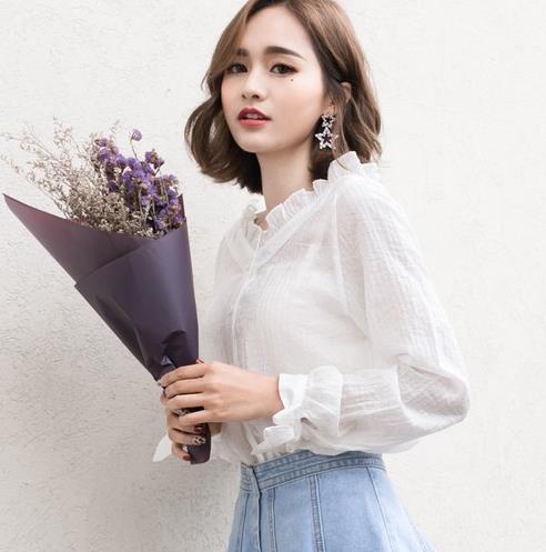 不费力就出彩5款木耳边纯色衬衫搭配:既性感又得体 不费力就出彩5款木耳边纯色衬衫搭配:既性感又得体
