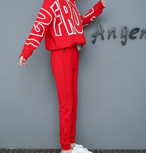 最适合在秋季里抵御寒风的套装：让它来温暖你的秋天