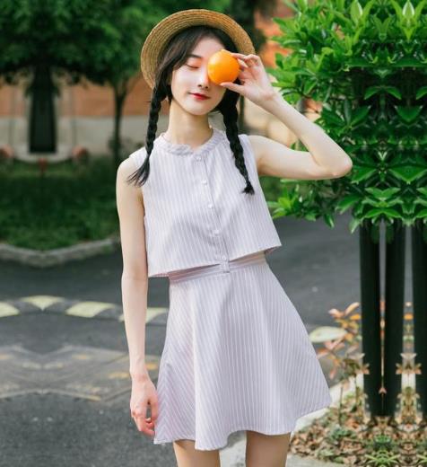 告诉你怎么穿才不俗气显气质：牛仔鱼尾连衣裙分享