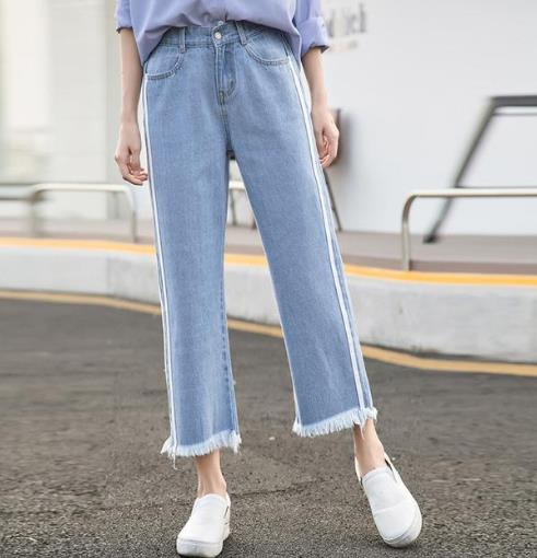 今年流行宽松卷边条纹牛仔裤：超级遮肉还显瘦（图)