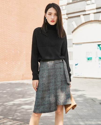 格子高腰半裙怎么搭配上衣：5款端庄大方半裙推荐