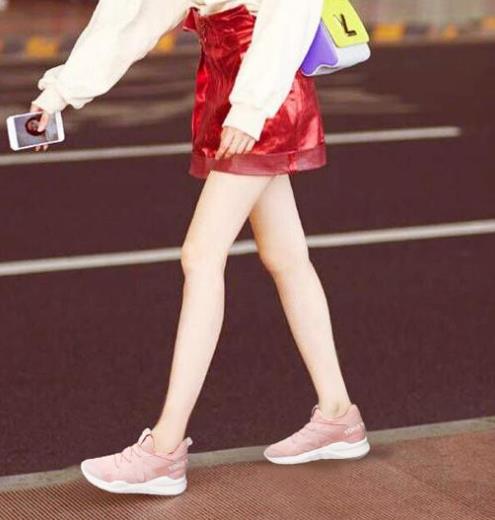 现下流行的内增高鞋:舒适柔软内增高鞋推荐(图) 现下流行的内增高鞋:舒适柔软内增高鞋推荐(图)