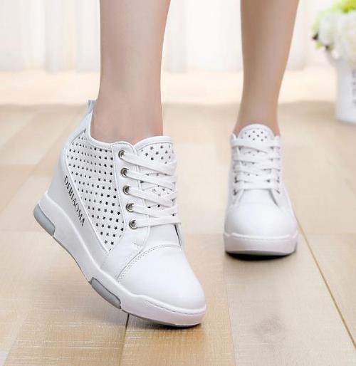 现下流行的内增高鞋：舒适柔软内增高鞋推荐（图）