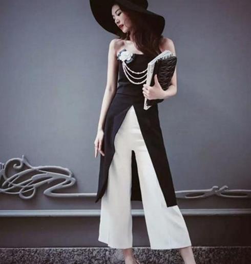 今年流行明星同款背带阔腿裤套装：青春减龄少女心