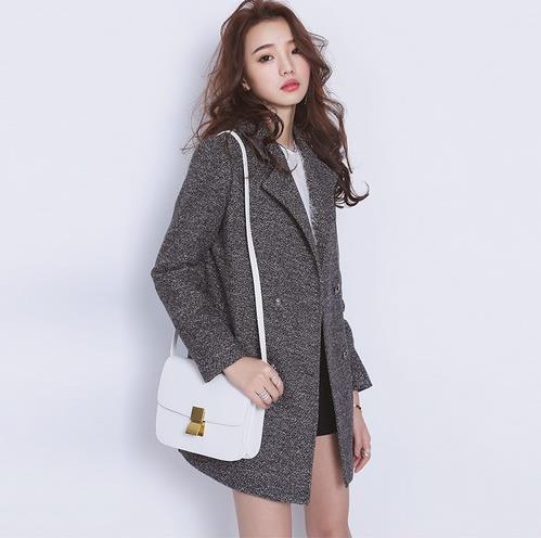 明星同款一粒扣直筒风衣搭配：打造清爽帅气复古范