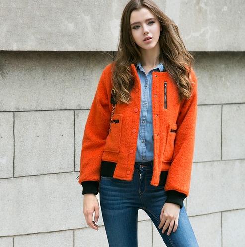 拼接毛呢外套怎么搭配：5款显瘦外套打造青春时髦（图）