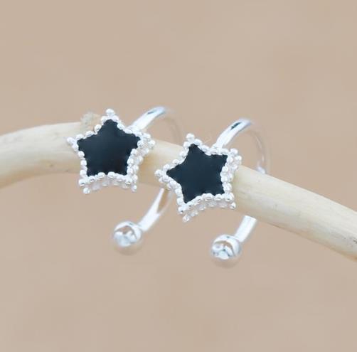 这几款珍珠耳钉最流行：时尚迷人珍珠耳钉推荐（图）