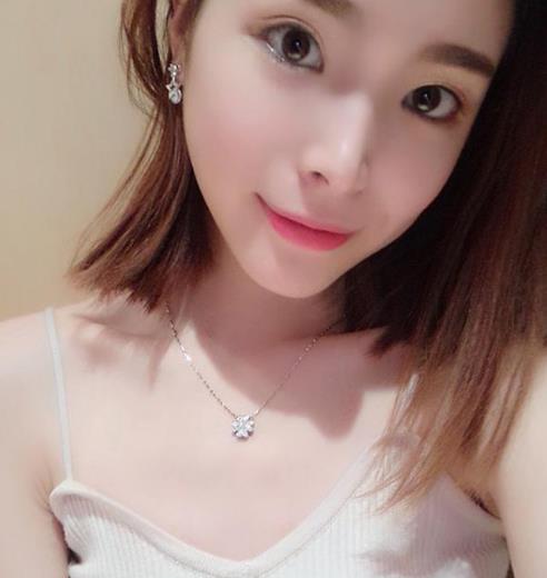 5款最时尚百搭简约项链搭配:凸显淑女气质(图) 5款最时尚百搭简约项链搭配:凸显淑女气质(图)