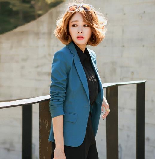 2017最流行修身通勤收腰西装：西装成为知性的象征