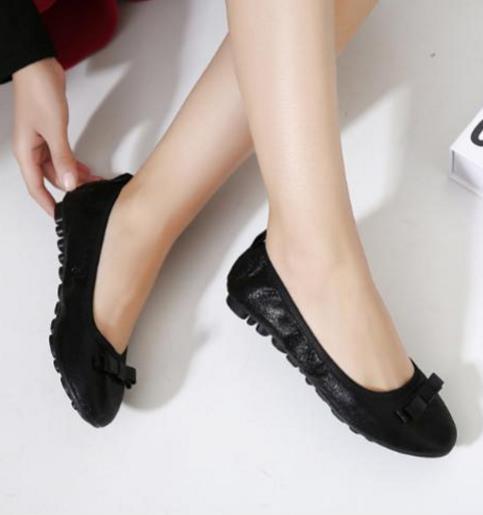 蛋卷平底方扣水钻瓢鞋：性感可爱水钻瓢鞋推荐（图）