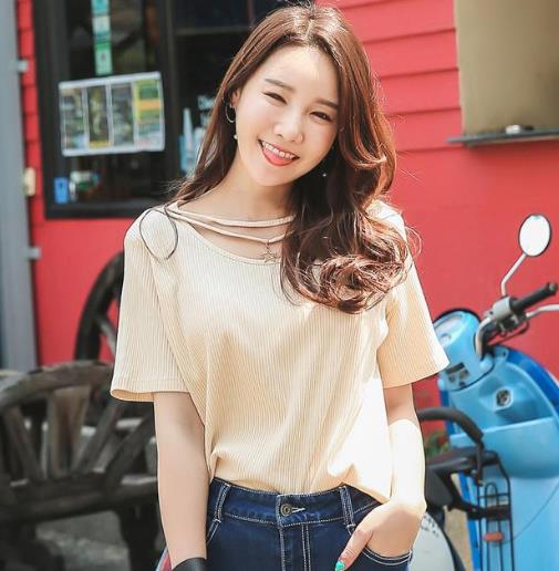 现在流行舒适百搭韩版大码t恤：胖MM的福利（图）