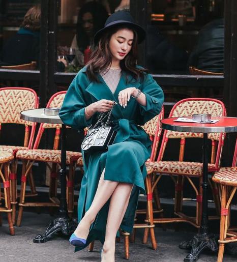 西装领双排扣长款风衣:遮肚显瘦彰显英伦风情(图) 西装领双排扣长款风衣:遮肚显瘦彰显英伦风情(图)