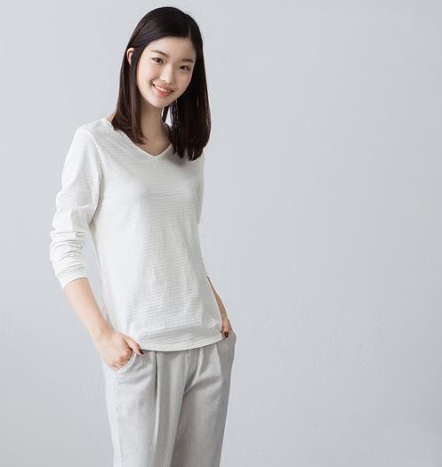 蝙蝠袖卫衣如何搭配：减龄显瘦蝙蝠袖卫衣分享