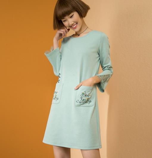 印花棉麻七分袖连衣裙搭配：展现优雅女神范（图）