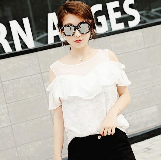 荷叶边雪纺衫搭配:跟夏天随风起舞的雪纺衫(图) 荷叶边雪纺衫搭配:跟夏天随风起舞的雪纺衫(图)