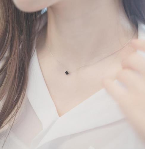 纯银简约甜美锁骨项链:5款项链打造优雅女人味(图) 纯银简约甜美锁骨项链:5款项链打造优雅女人味(图)