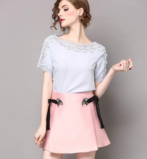 无袖透视短款蕾丝背心怎么搭配:彰显性感欧美风 无袖透视短款蕾丝背心怎么搭配:彰显性感欧美风