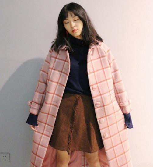 2017最时髦的穿着：双排扣大贴袋夹棉毛呢外套（图）