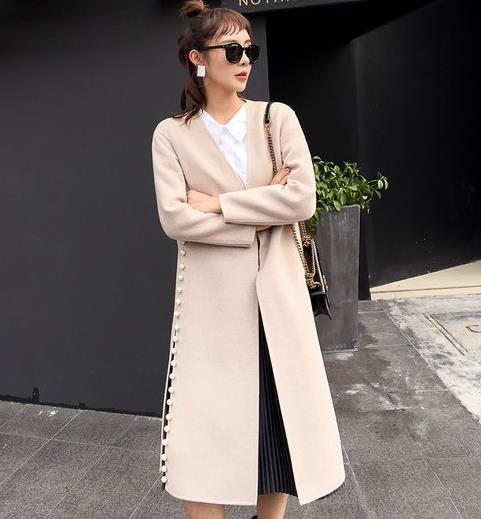 中长款双面羊绒大衣怎么搭配鞋子：彰显个性（图）