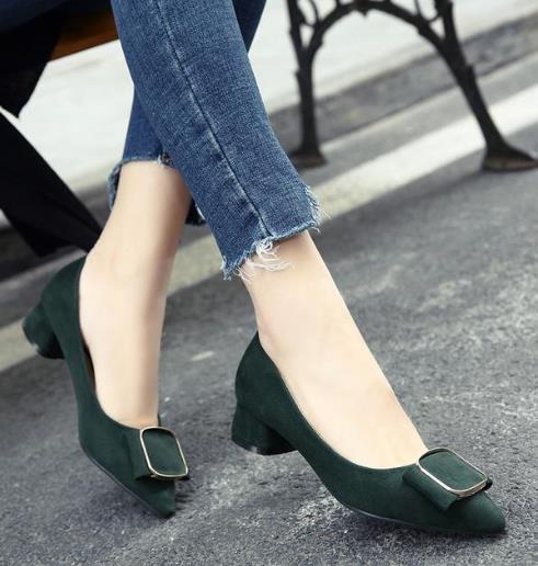 这些尖头低跟单鞋照样能穿出“女神”：6款单鞋分享