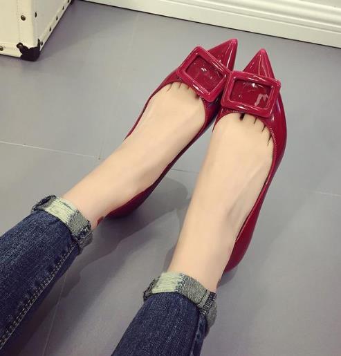 这些尖头低跟单鞋照样能穿出“女神”：6款单鞋分享