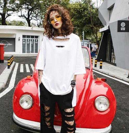 不规则拼接宽松T恤怎么搭配下装:5款帅气十足分享 不规则拼接宽松T恤怎么搭配下装:5款帅气十足分享