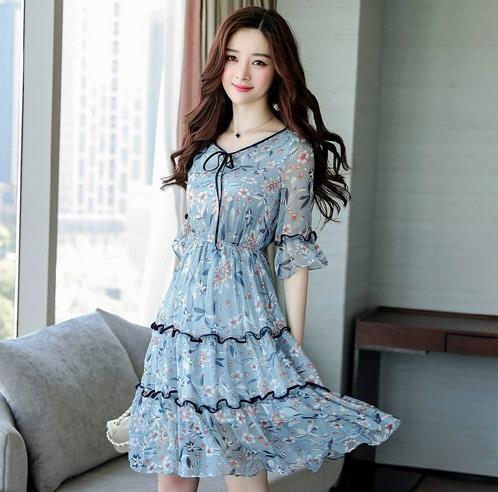 早秋韩版印花连衣裙:新款印花连衣裙彰显独特魅力(图) 早秋韩版印花连衣裙:新款印花连衣裙彰显独特魅力(图)
