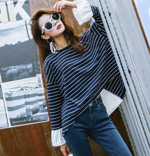 V领开衩宽松毛衣这样搭配才能彰显时髦与性感(图) V领开衩宽松毛衣这样搭配才能彰显时髦与性感(图)