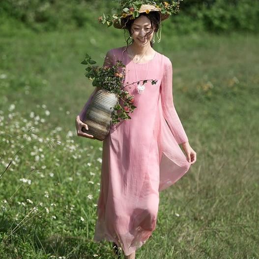 印花格子连衣裙搭配：有连衣裙夏天就该裙角飞扬