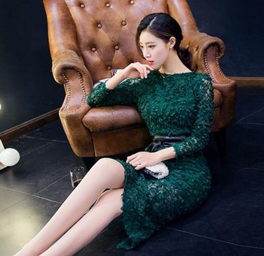 蕾丝连衣裙搭配：连衣裙性感魅惑无法抵挡