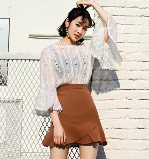 V领开衩宽松毛衣这样搭配才能彰显时髦与性感(图) V领开衩宽松毛衣这样搭配才能彰显时髦与性感(图)