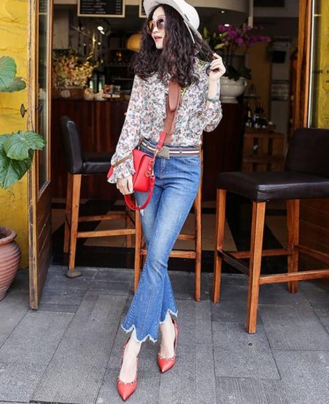 牛仔裤怎么搭配鞋子:6款牛仔裤穿出大长腿 牛仔裤怎么搭配鞋子:6款牛仔裤穿出大长腿