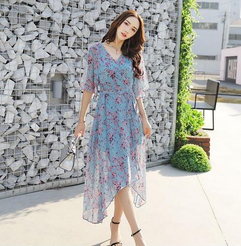 格纹吊带连衣长裙怎么搭配：性感优雅长裙推荐（图）