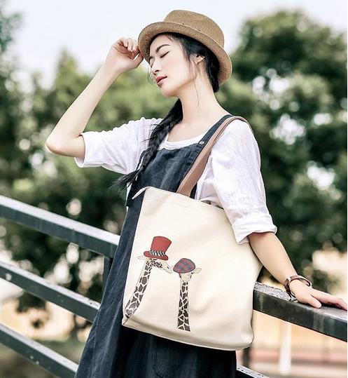 迷你小清新撞色手提包：5款手提包打造轻熟女神范儿