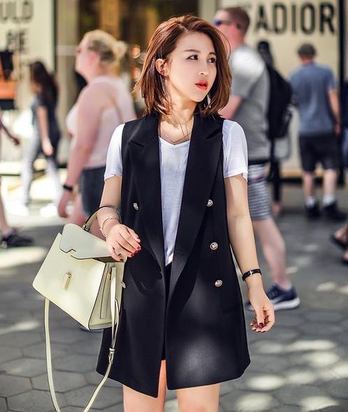 背带拼接西装马甲的多种搭配:打造经典复古风(图) 背带拼接西装马甲的多种搭配:打造经典复古风(图)